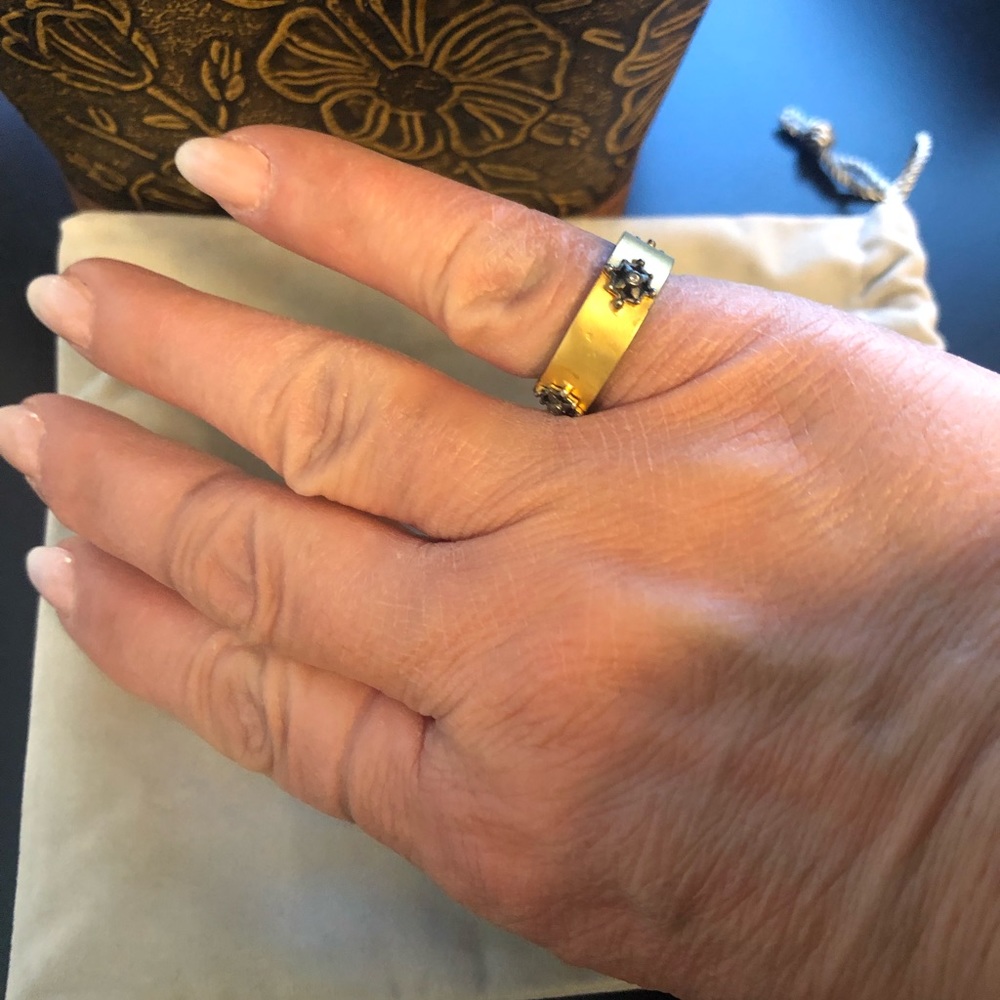 Ring